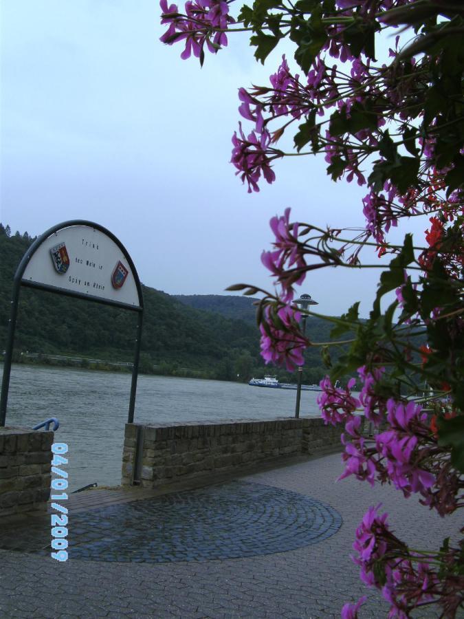 Zur Schottel / Restaurant Bella Vista Spay Екстер'єр фото